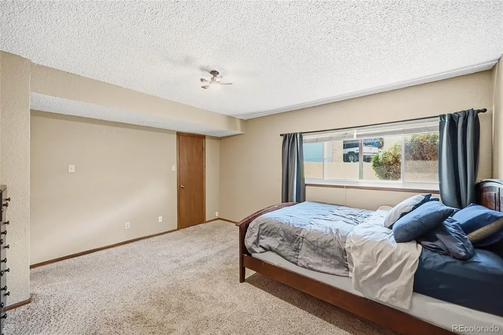 2801 W Davies Drive Littleton CO 80120