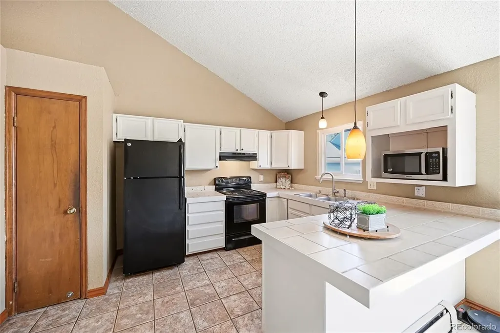 2801 W Davies Drive Littleton CO 80120