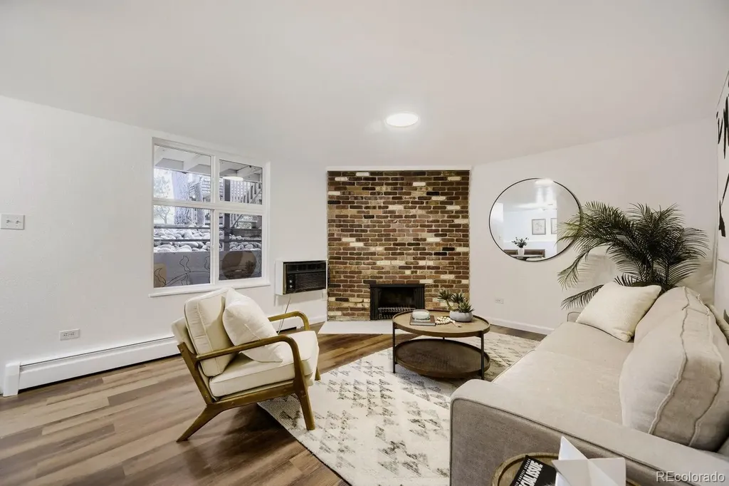 2190 S Holly Street Denver CO 80222