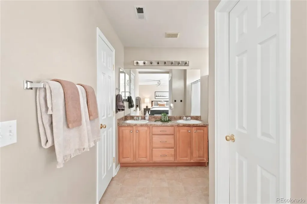 7466 S Norfolk Street Aurora CO 80016