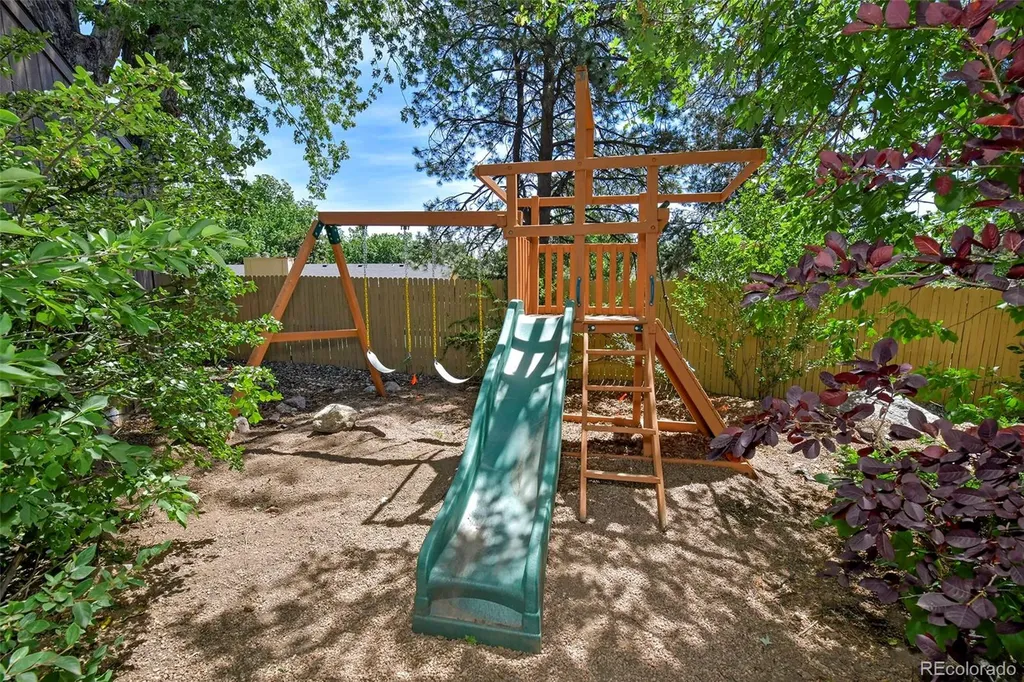 160 Clubridge Place Colorado Springs CO 80906