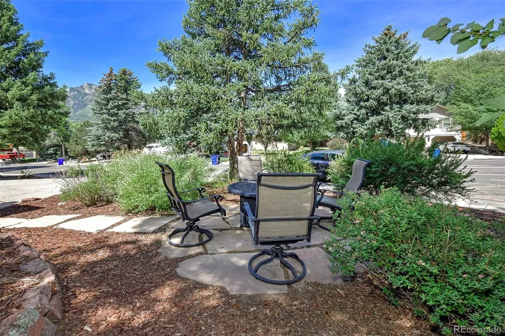 160 Clubridge Place Colorado Springs CO 80906