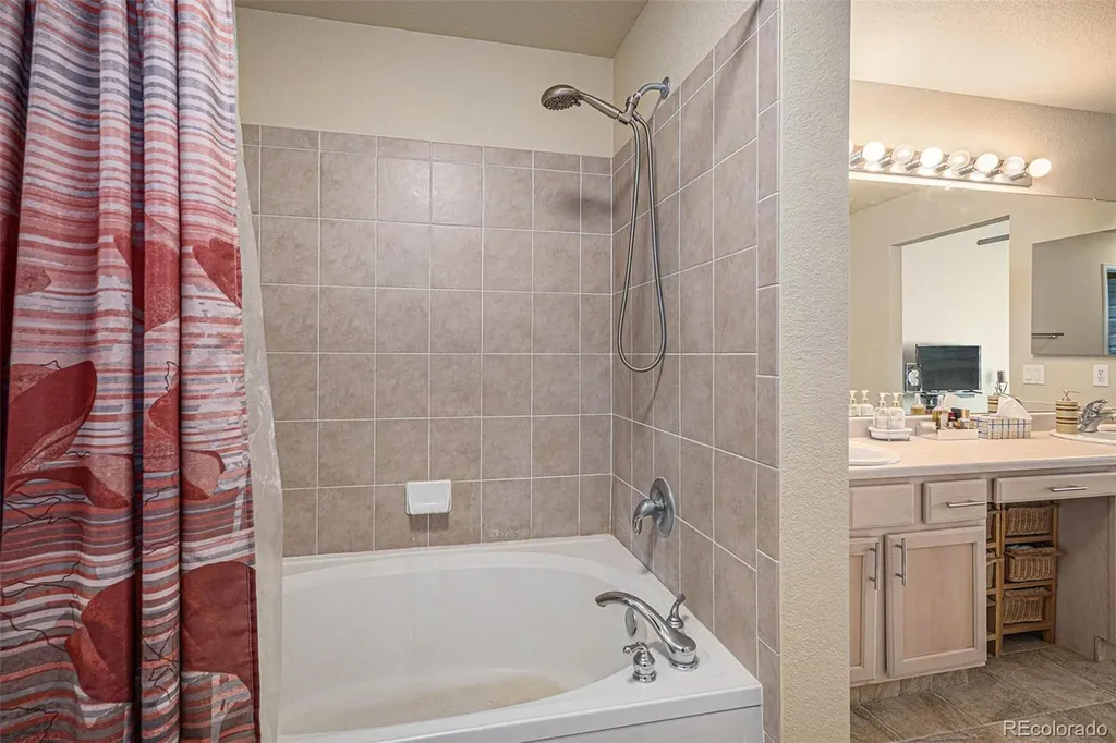 7844 S Zante Court Aurora CO 80016