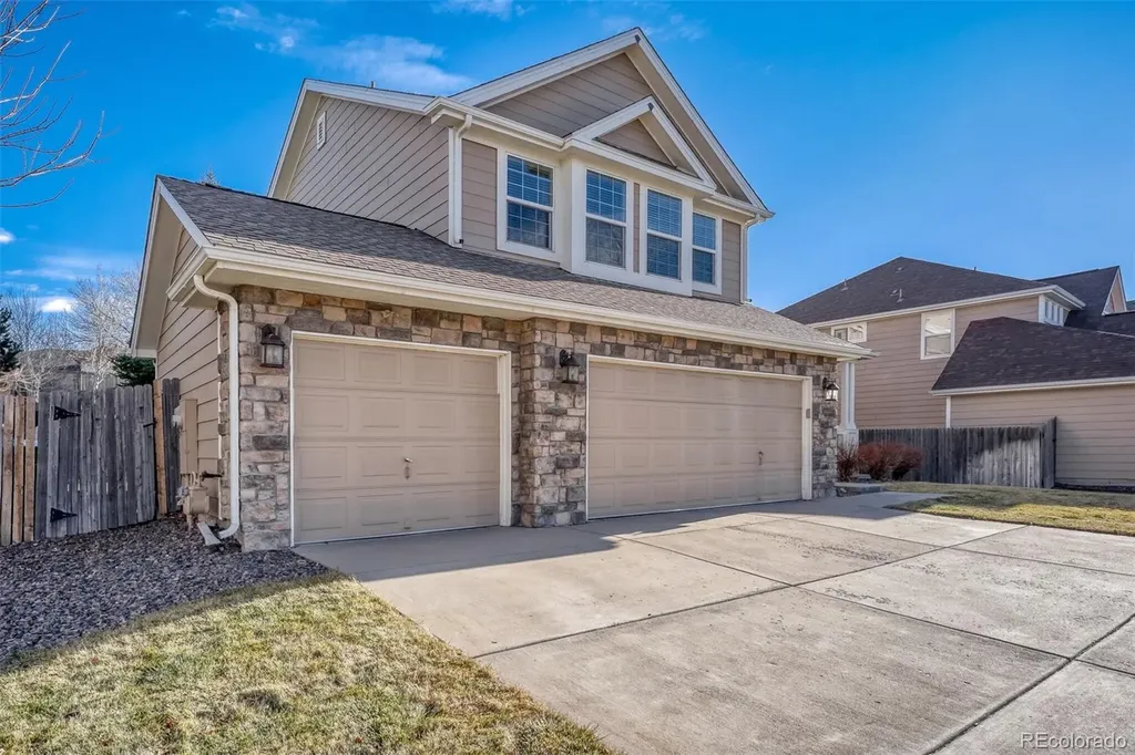 6086 S Ukraine Street Aurora CO 80015