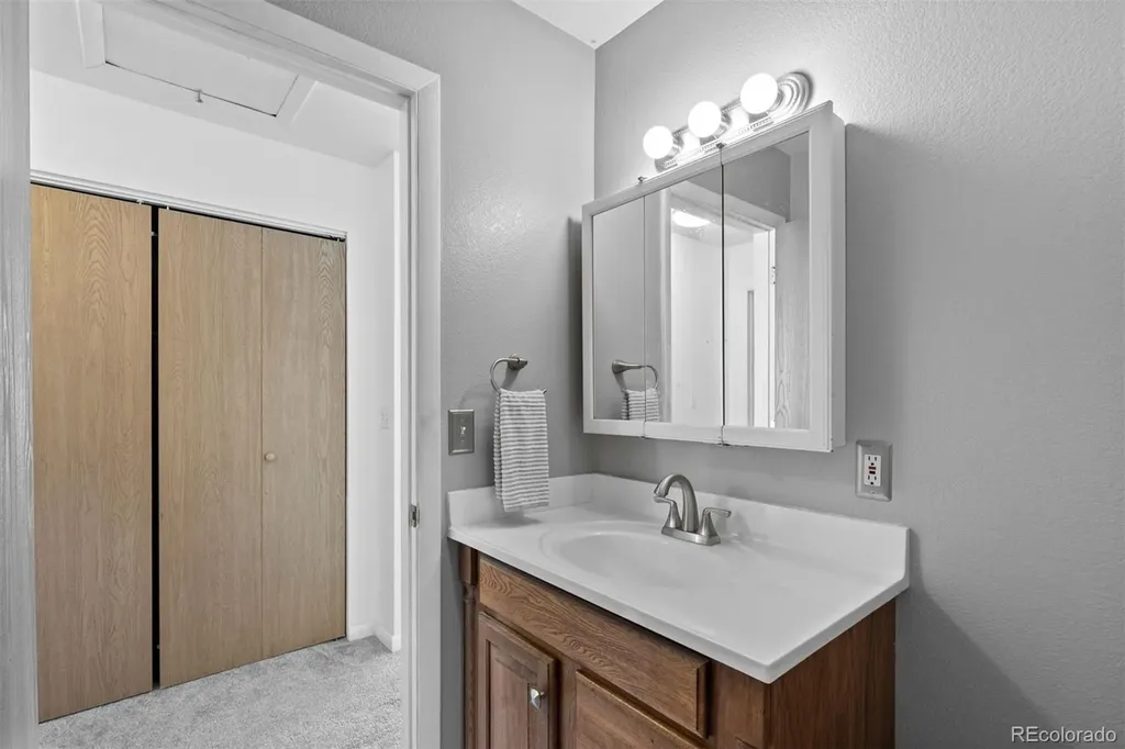 23317 E Saratoga Circle Aurora CO 80016