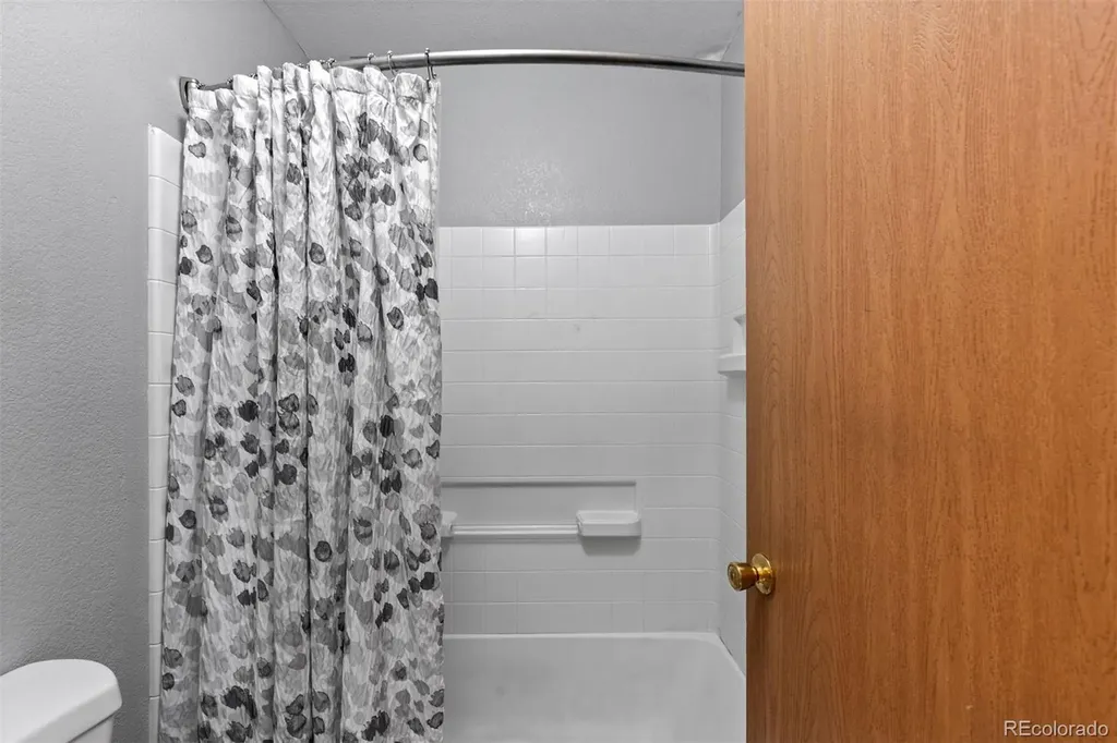 23317 E Saratoga Circle Aurora CO 80016