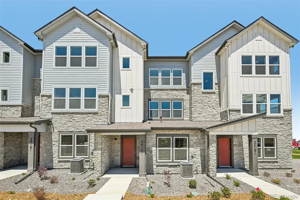 24171 E 54th Place Aurora CO 80019