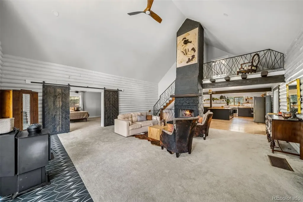 986 Apache Road Florissant CO 80816