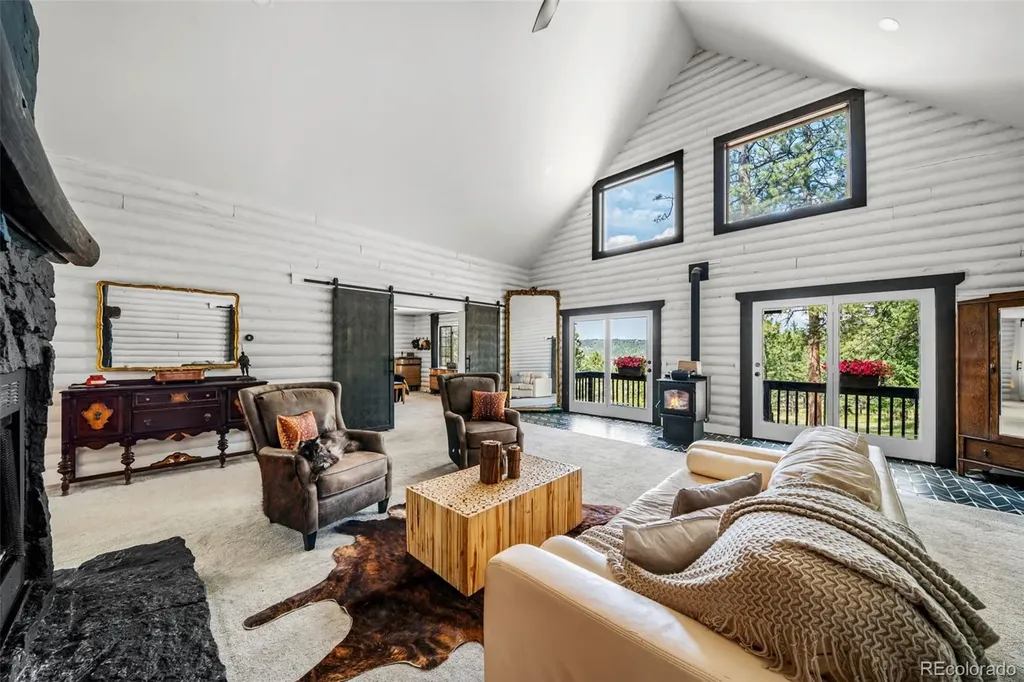 986 Apache Road Florissant CO 80816