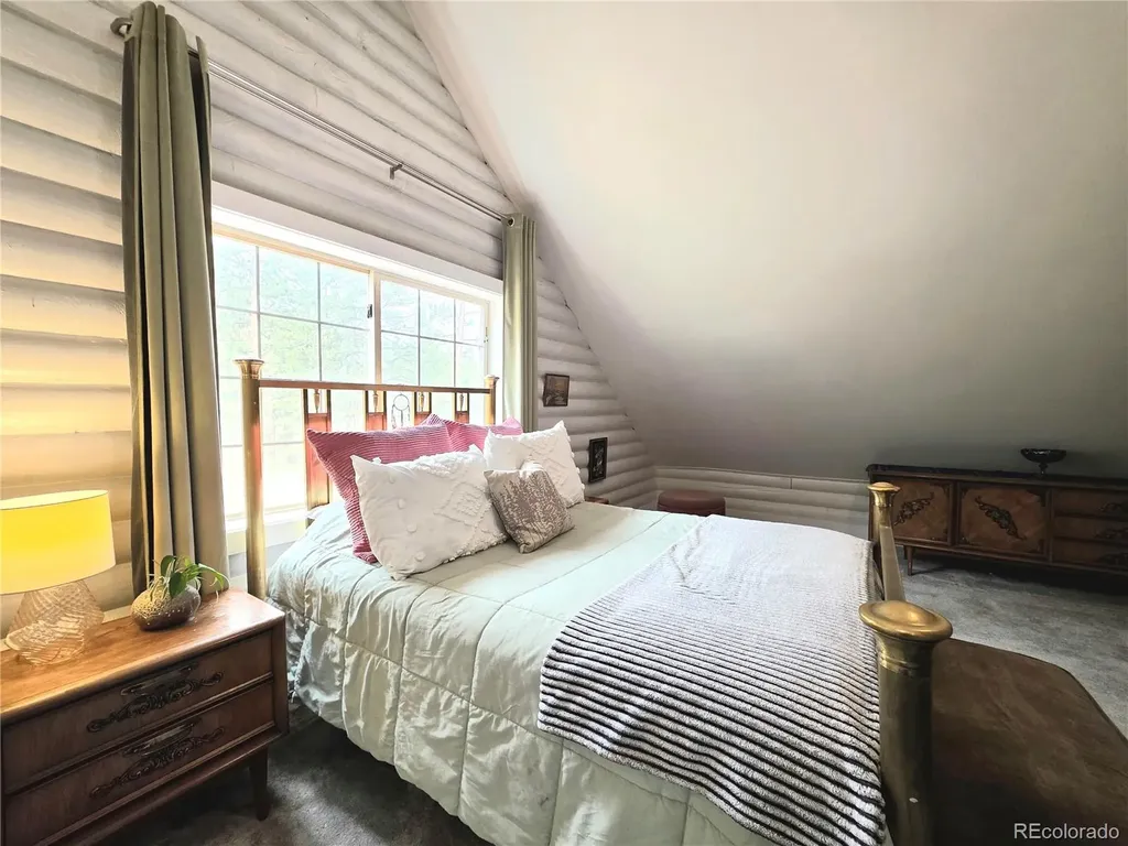 986 Apache Road Florissant CO 80816
