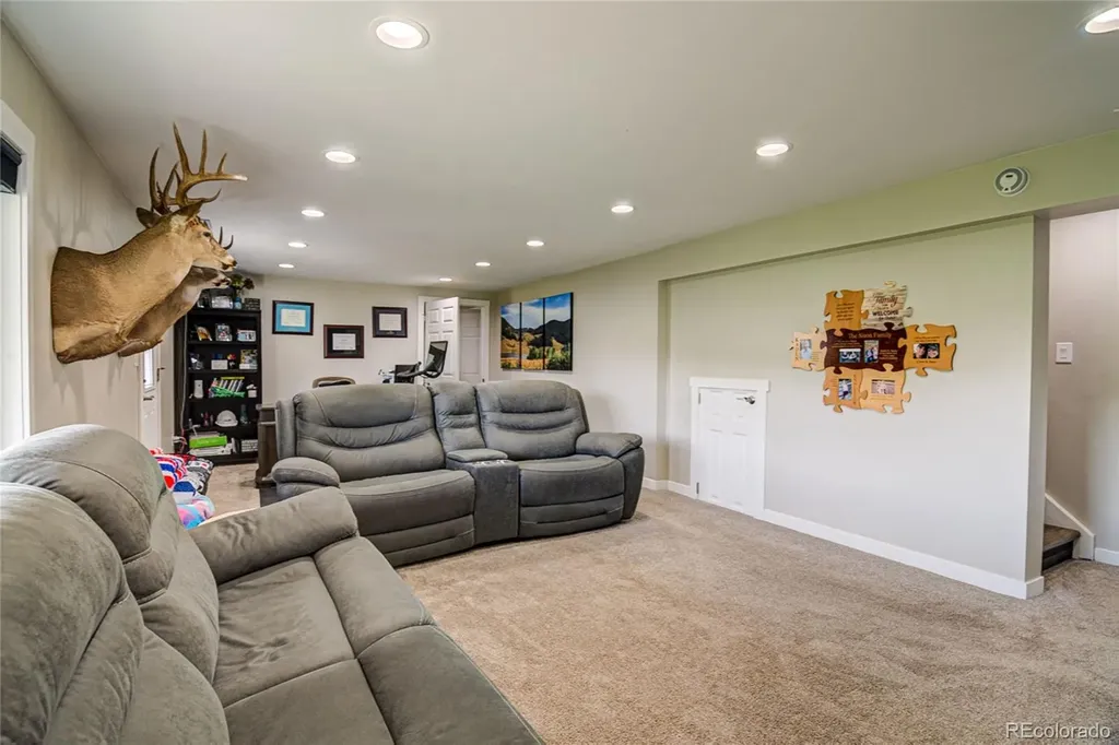 4531 Best Road Larkspur CO 80118