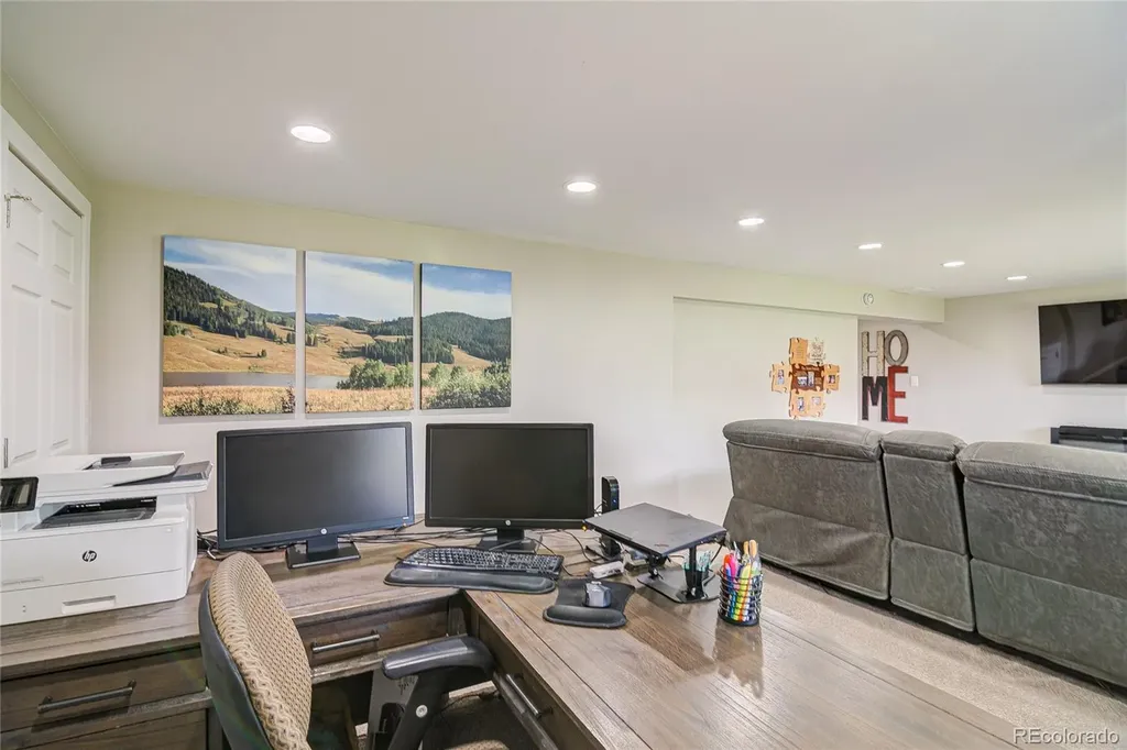 4531 Best Road Larkspur CO 80118
