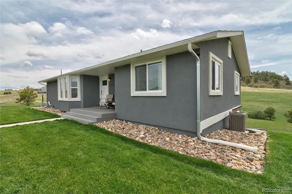 4531 Best Road Larkspur CO 80118