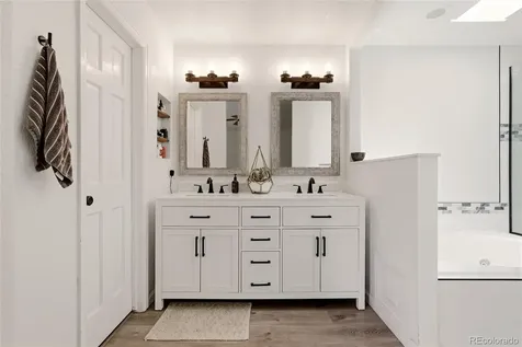 7600 S Monaco Way Centennial CO 80112