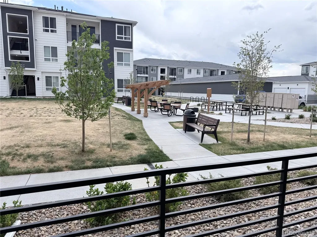 6153 N Ceylon Street Denver CO 80249