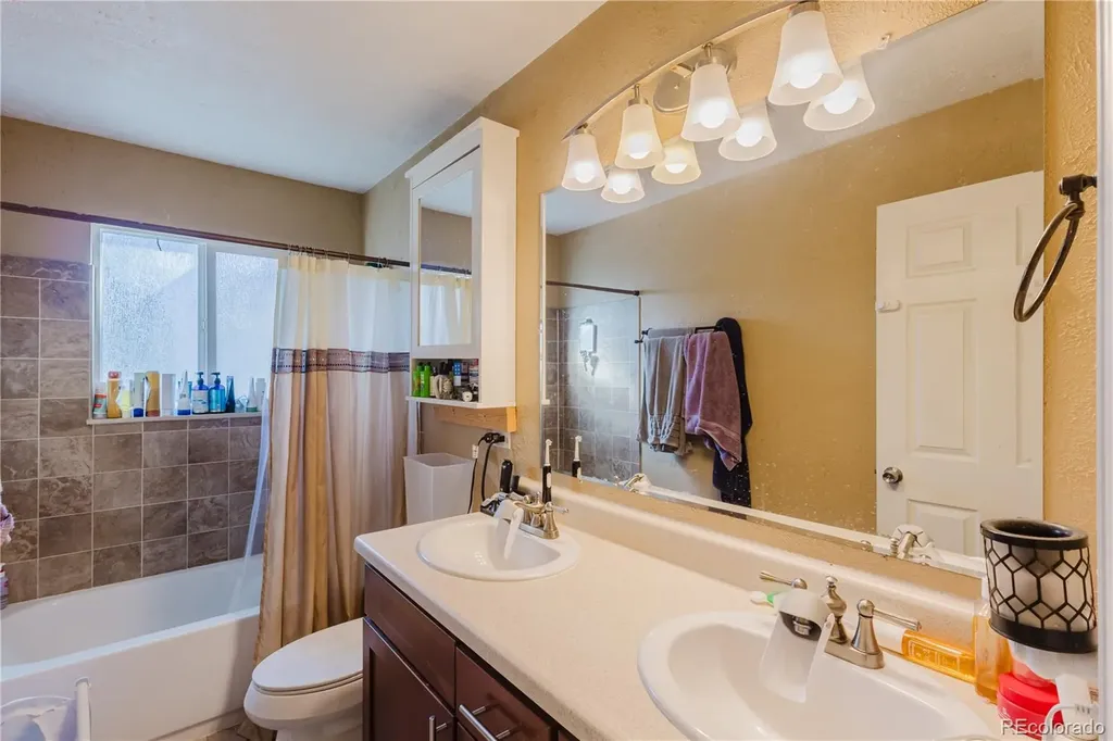 16568 E Lasalle Place Aurora CO 80013