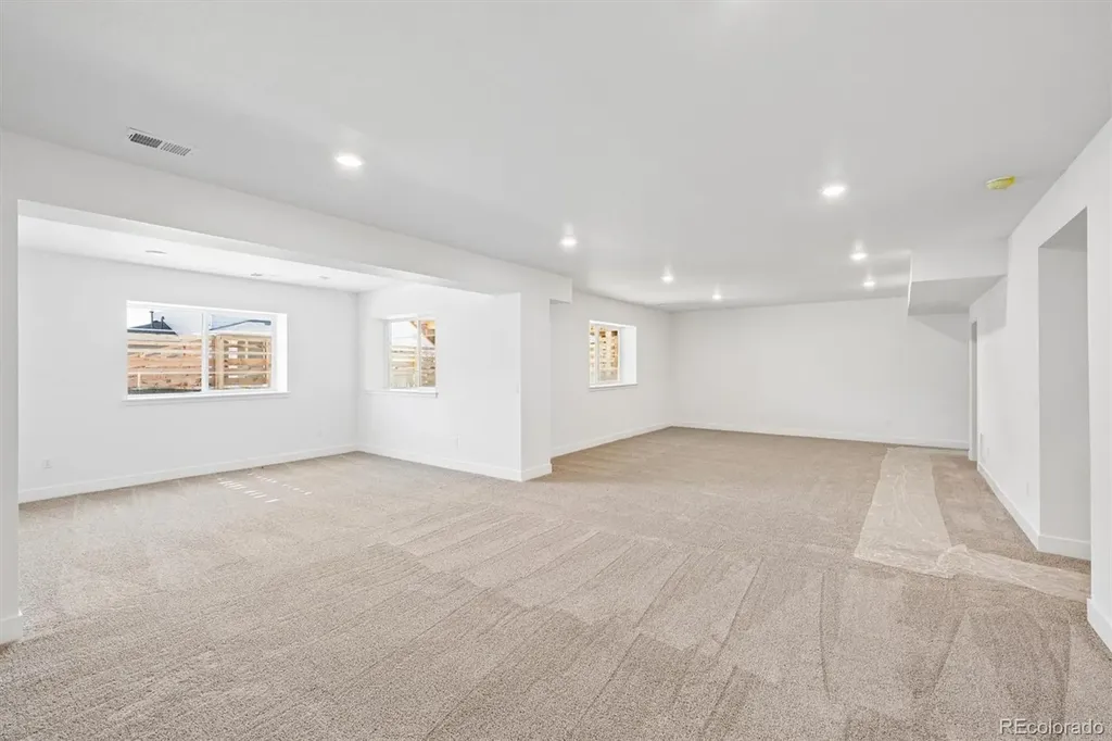 25060 E 42nd Avenue Aurora CO 80019