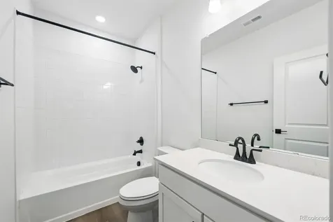 25060 E 42nd Avenue Aurora CO 80019