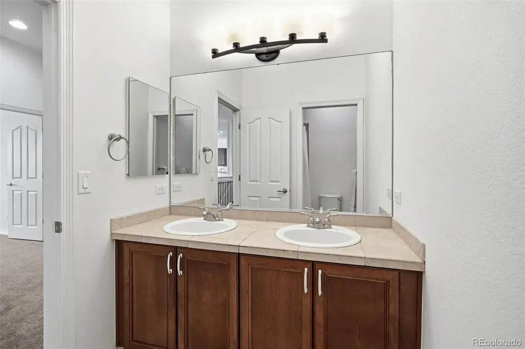 1744 Edgewater Place Longmont CO 80504