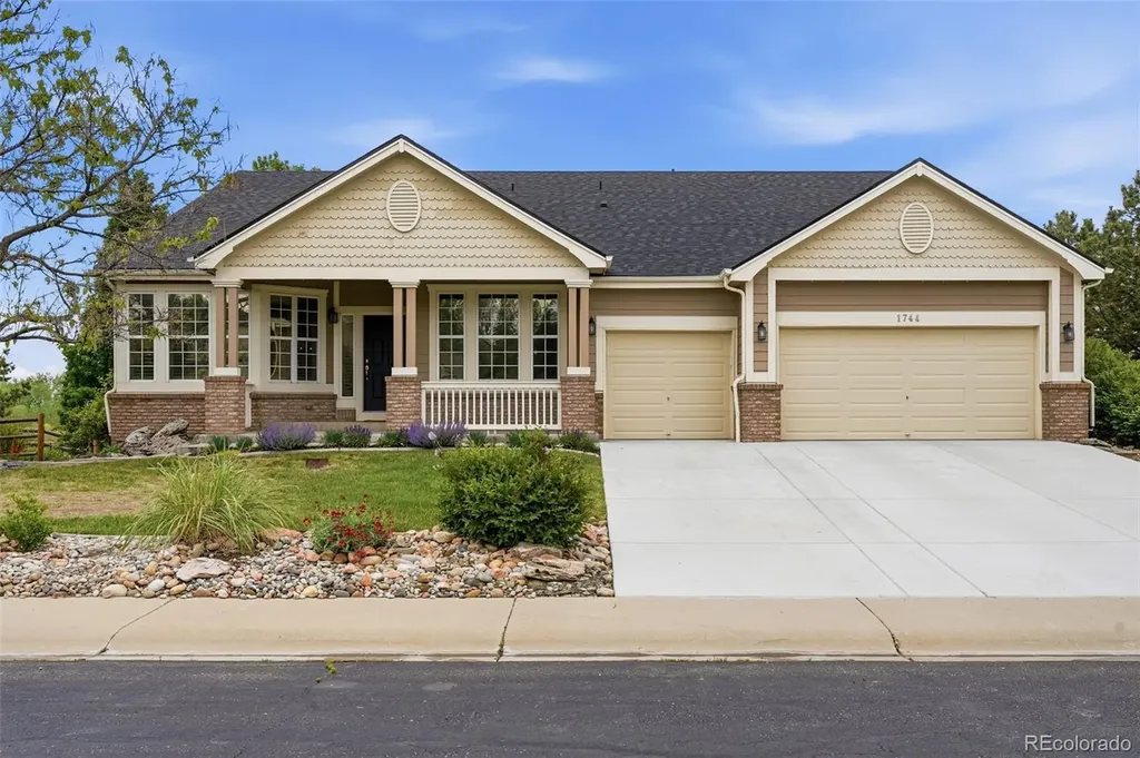 1744 Edgewater Place Longmont CO 80504