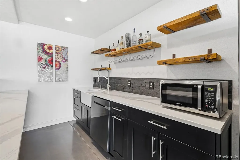 1744 Edgewater Place Longmont CO 80504