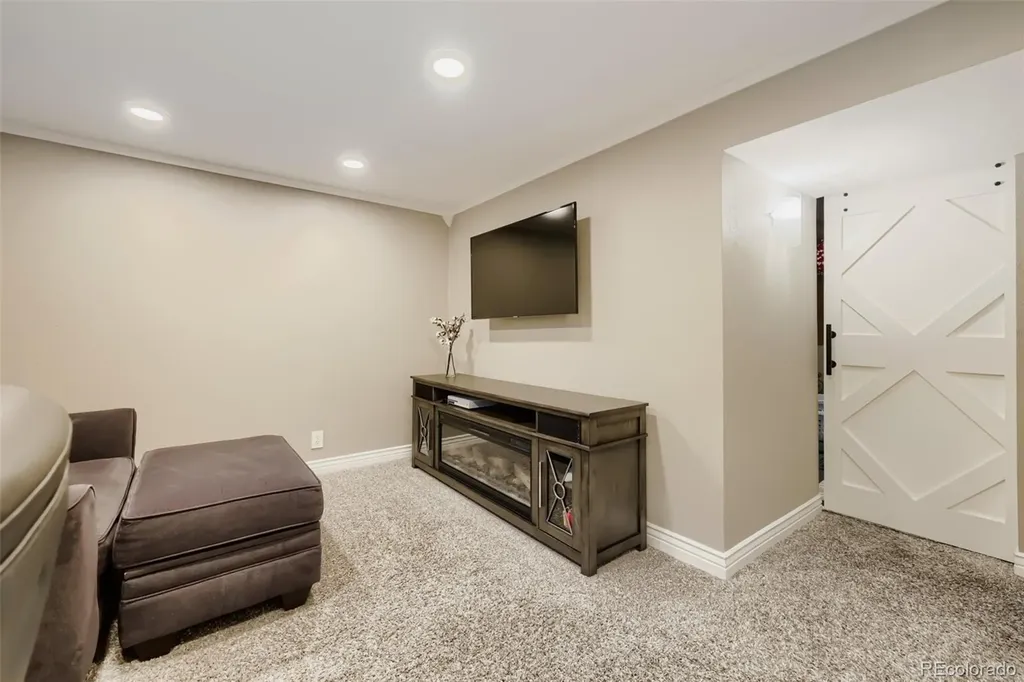 6221 S Ash Circle W Centennial CO 80121