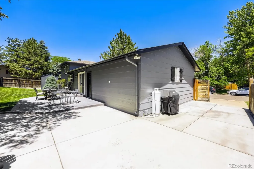 6221 S Ash Circle W Centennial CO 80121
