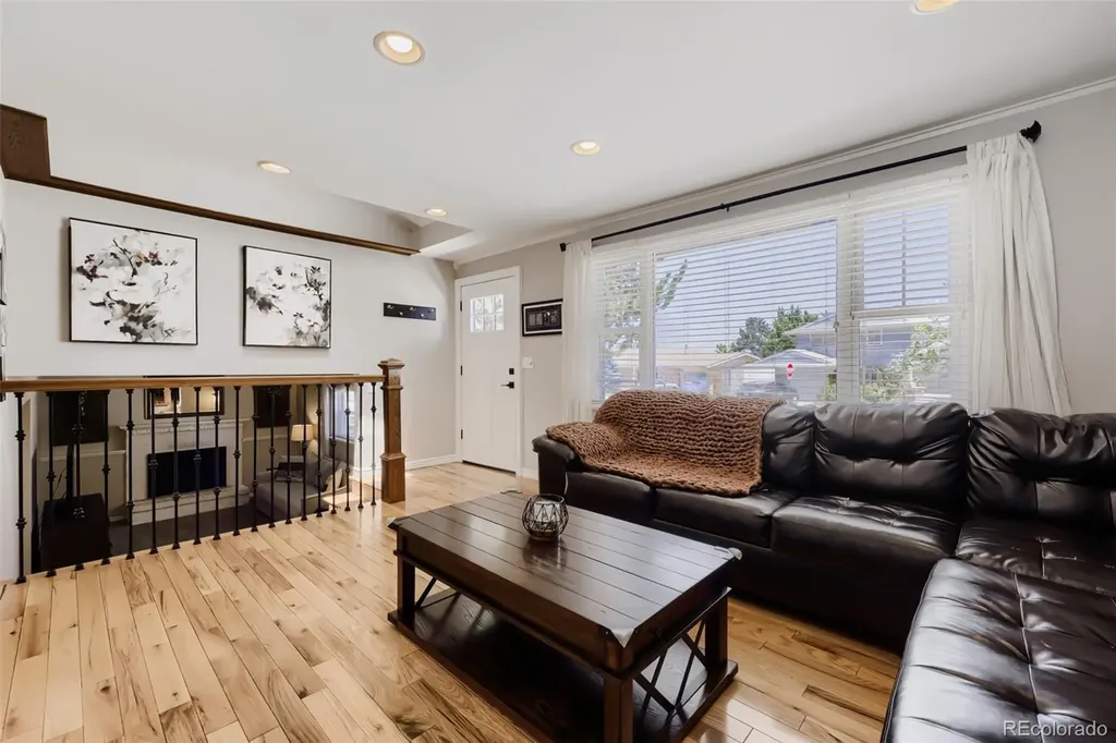 6221 S Ash Circle W Centennial CO 80121