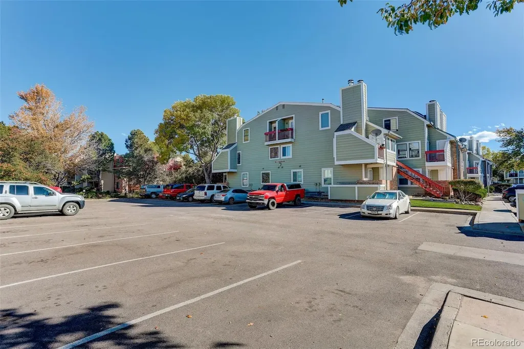 962 S Dearborn Way Aurora CO 80012