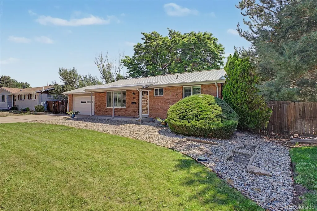 1786 S Cape Street Denver CO 80232