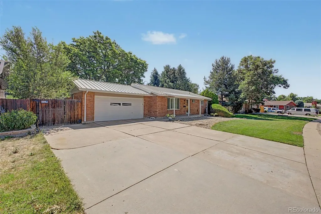 1786 S Cape Street Denver CO 80232