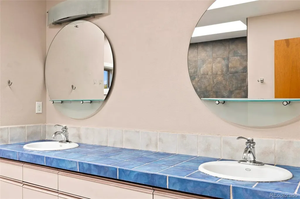 2962 Kalmia Avenue Boulder CO 80301