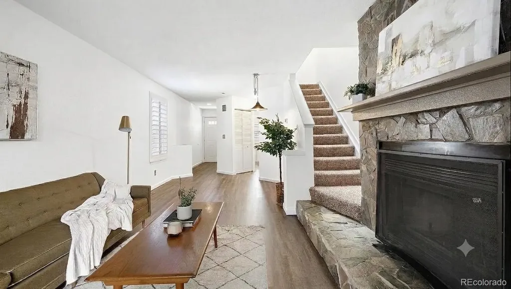 1881 Newland Court Lakewood CO 80214