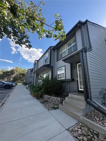 1881 Newland Court Lakewood CO 80214