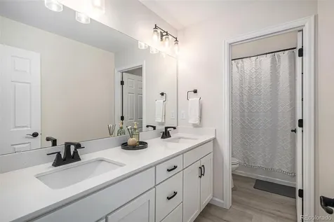 7338 S Yantley Way Aurora CO 80016