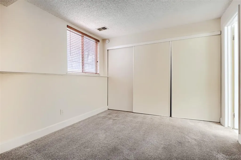 10223 E Peakview Avenue Englewood CO 80111