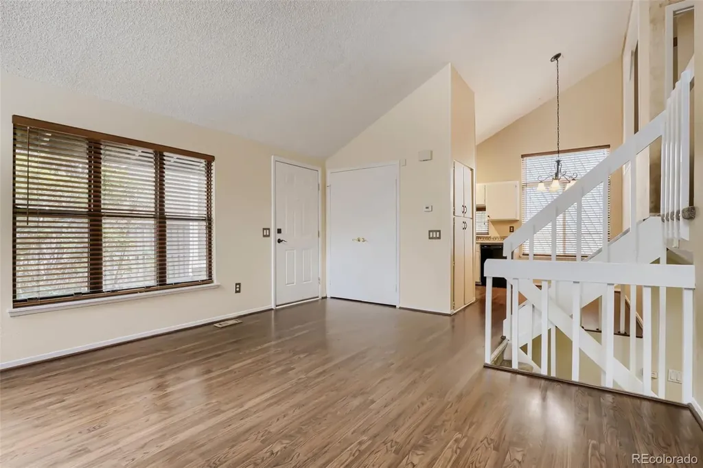 10223 E Peakview Avenue Englewood CO 80111