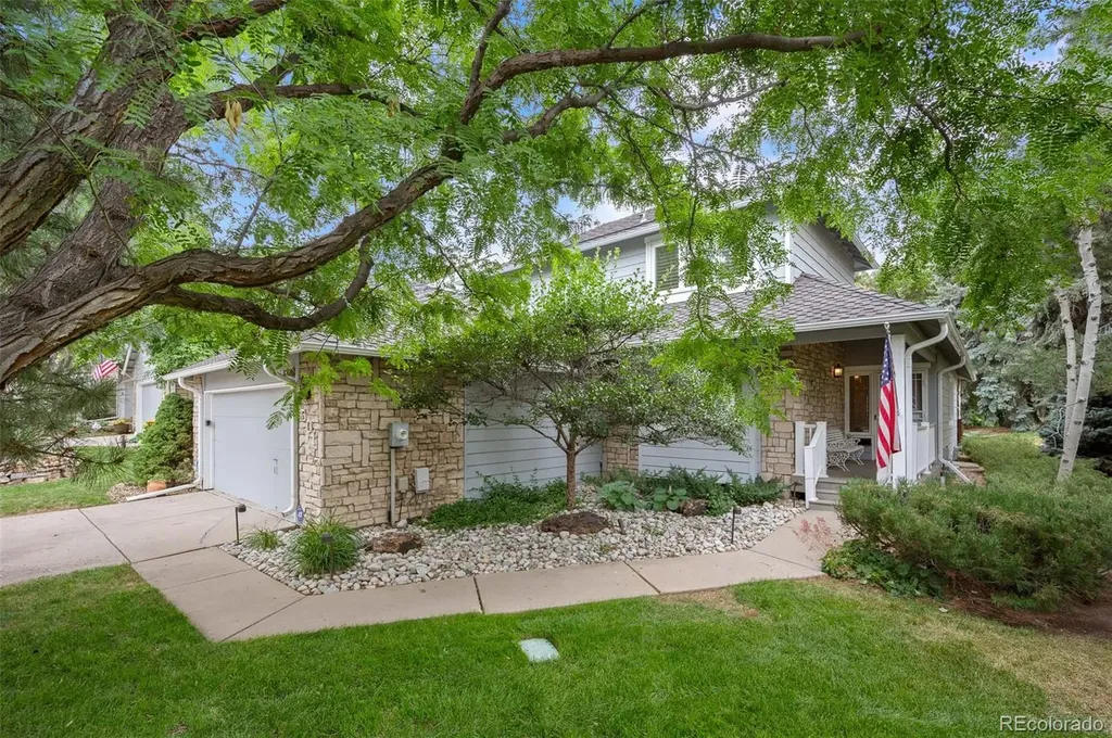 8505 E Temple Drive Denver CO 80237