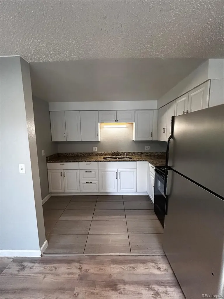 1720 Chester Street Aurora CO 80010