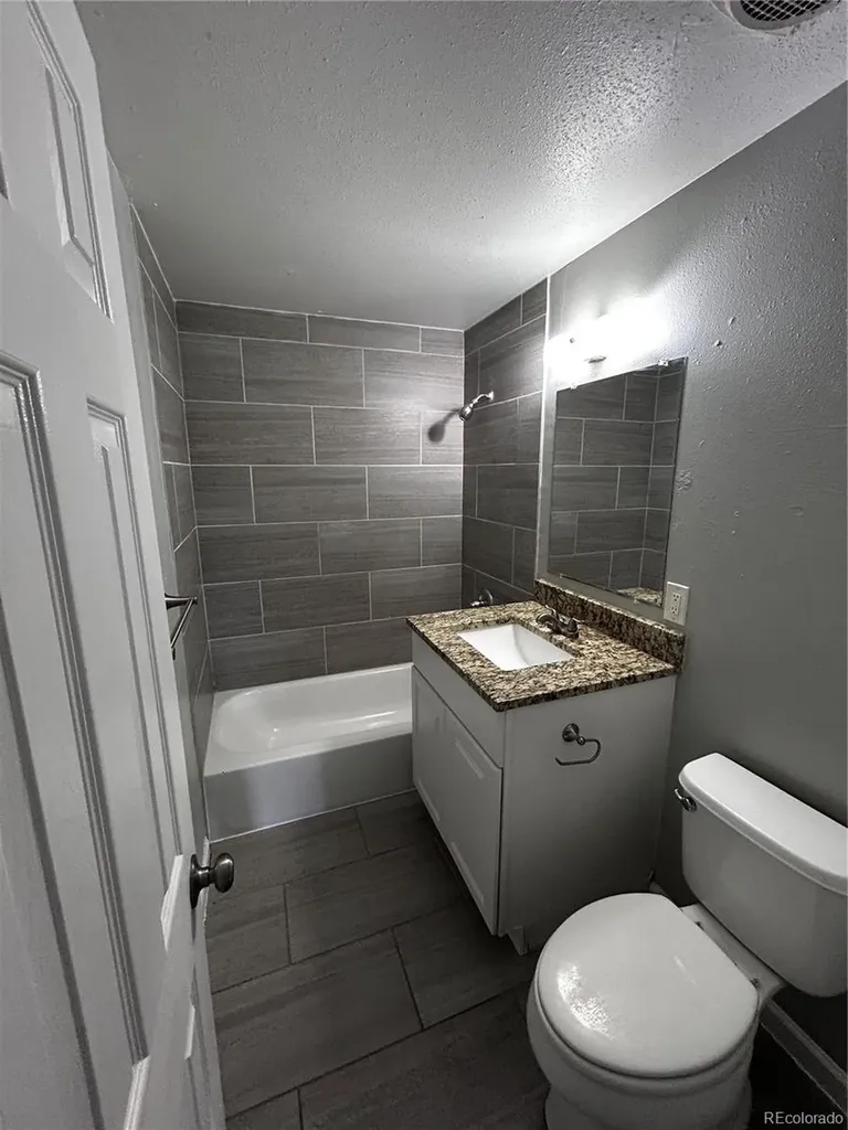 1720 Chester Street Aurora CO 80010