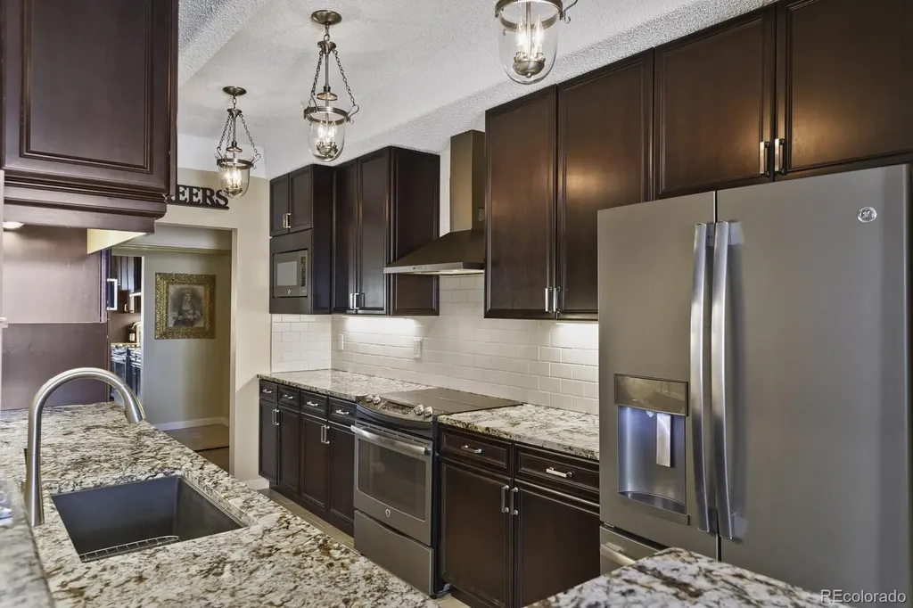 7877 E Mississippi Avenue Denver CO 80247