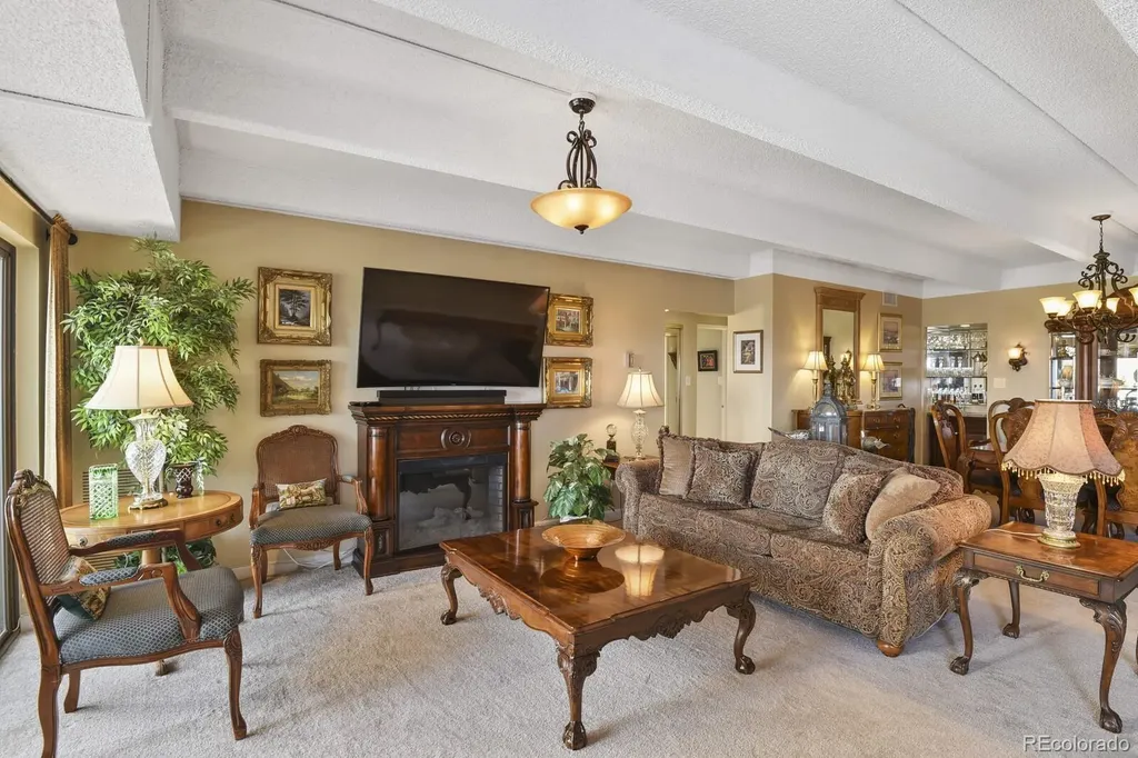 7877 E Mississippi Avenue Denver CO 80247