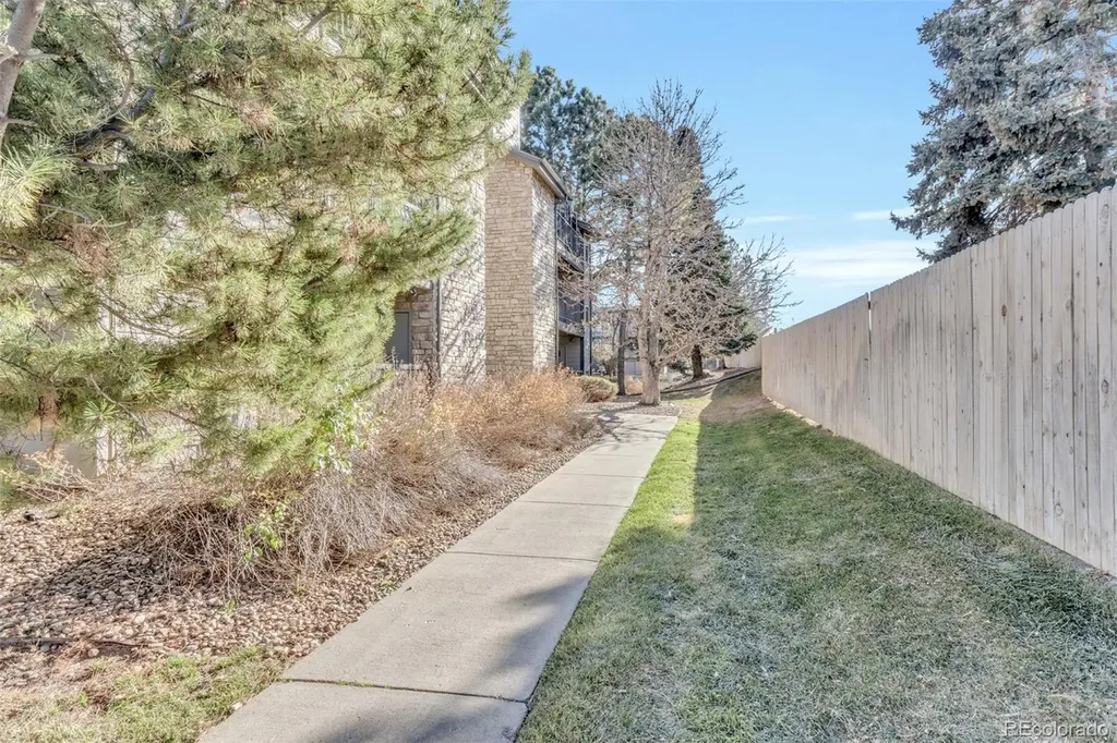 2575 S Syracuse Way Denver CO 80231