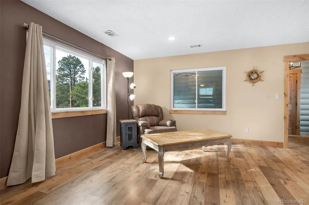 15632 Ray Drive Larkspur CO 80118