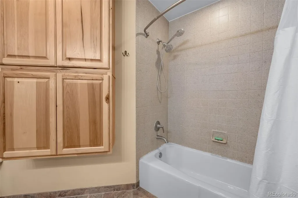 15632 Ray Drive Larkspur CO 80118