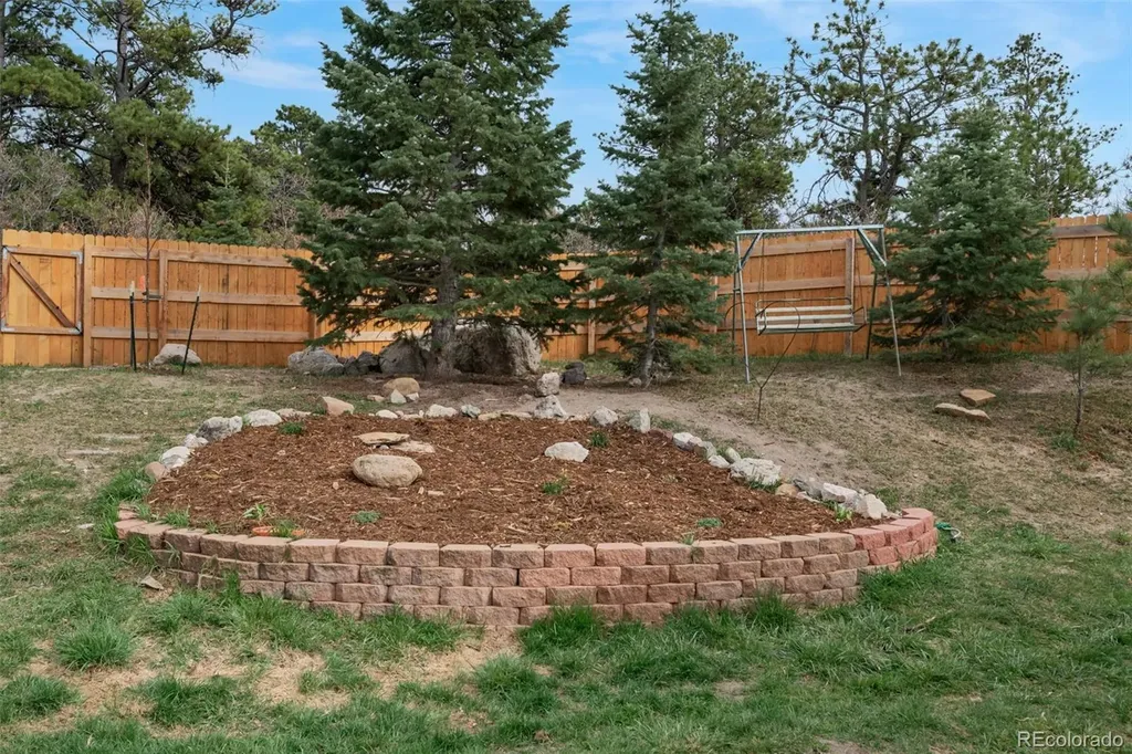 15632 Ray Drive Larkspur CO 80118