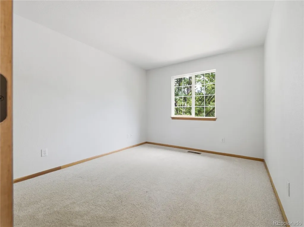 10024 Strathfield Lane Littleton CO 80126