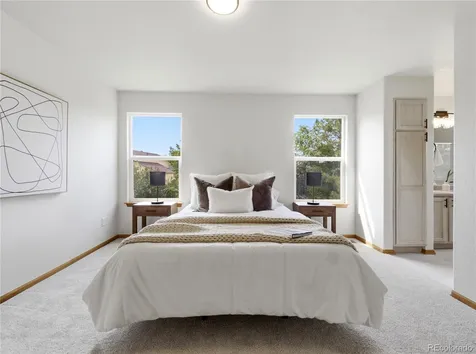 10024 Strathfield Lane Littleton CO 80126