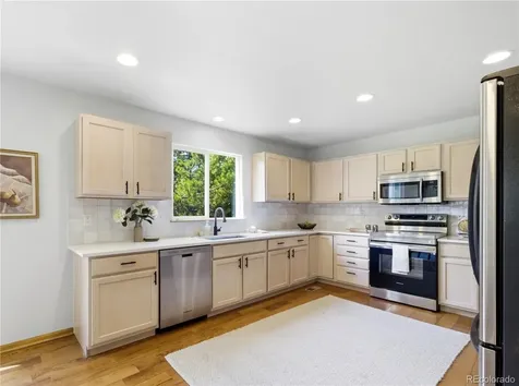 10024 Strathfield Lane Littleton CO 80126
