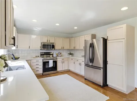 10024 Strathfield Lane Littleton CO 80126